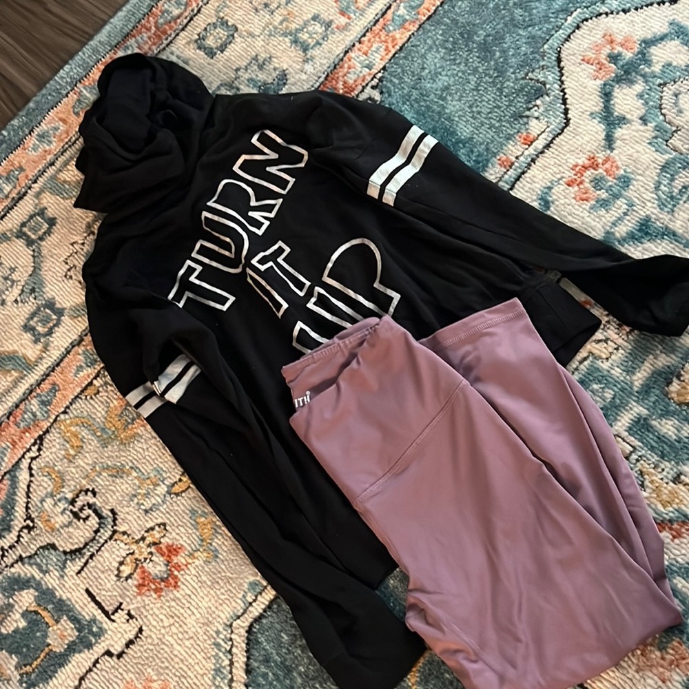 Bundle. Workout leggings and hoodie